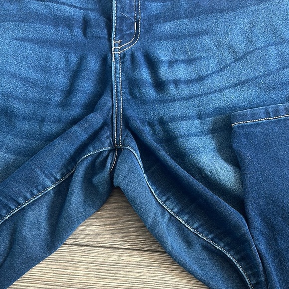 NOBO Blue Ankle Cropped Jeans with Tapered Fit - Picture 2 of 4